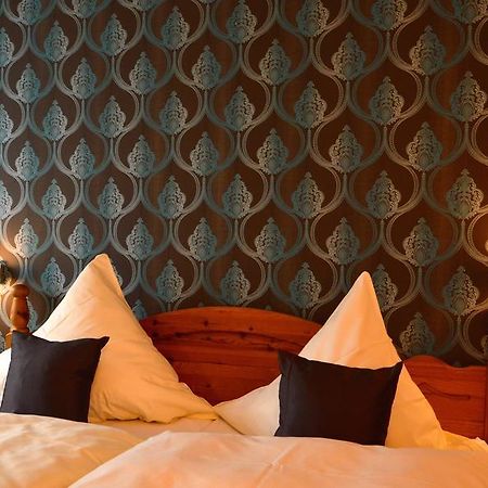 Gaestehaus Des Haus Krone Bexbach Екстериор снимка