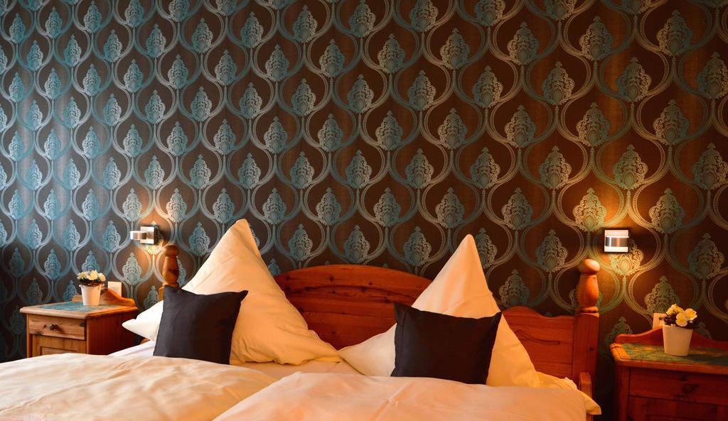 Gaestehaus Des Haus Krone Bexbach Екстериор снимка